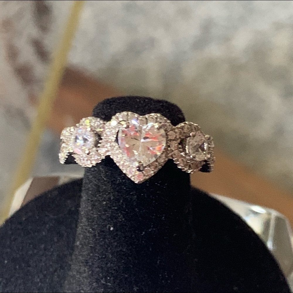 10 KT Trio CZ friendship ring.  Size 7